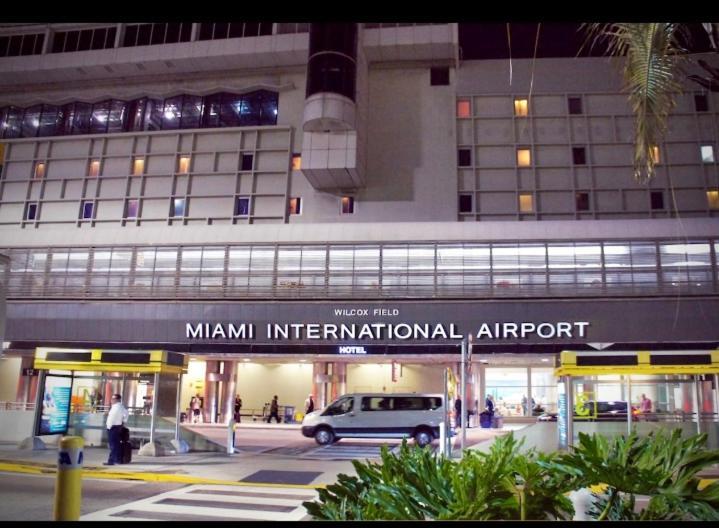 Private Rooms Close To Miami Airport - Free Parking - 01 Exterior foto